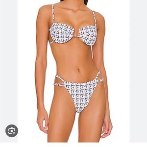 Brand new Devon Windsor houndstooth lais bikini top